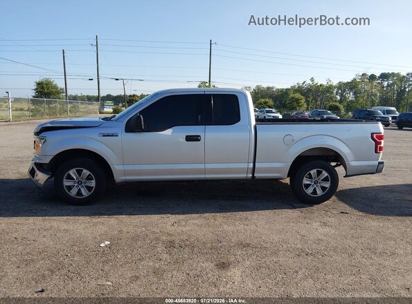 1FTEX1CB3JKG08735 2018 FORD F150 Silver Vista interior trasera