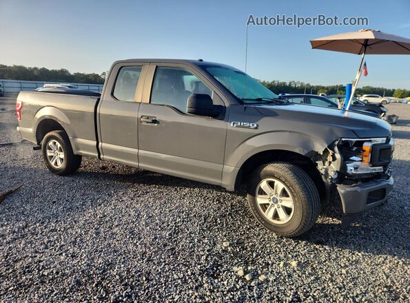1FTEX1CB4JFB52267 2018 FORD F150 Gray Front right