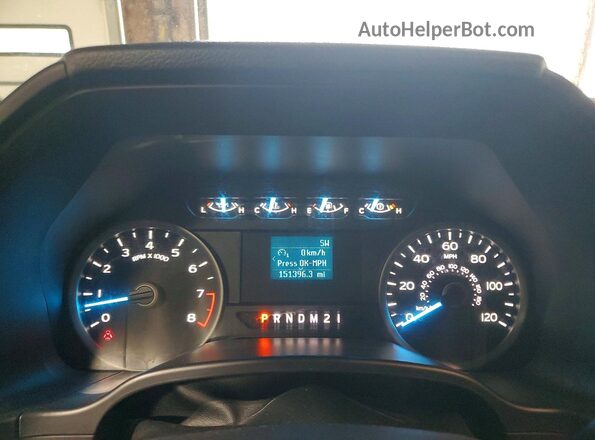 1FTEX1CB7JFE16985 2018 FORD F150 Red Սարքավորումների վահանակի տեսք