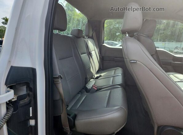 1FTEX1CB7JKF86786 2018 FORD F150 Белый Вид задних сидений