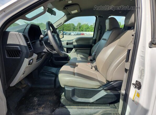 1FTEX1CB7JKF86786 2018 FORD F150 Белый Вид салона спереди