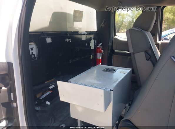 1FTEX1CB8JKD59610 2018 FORD F150 White Vista de la etiqueta del VIN
