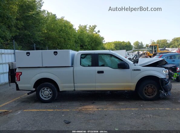 1FTEX1CF8HKE40930 2017 FORD F150 White უკანა სალონის ხედი