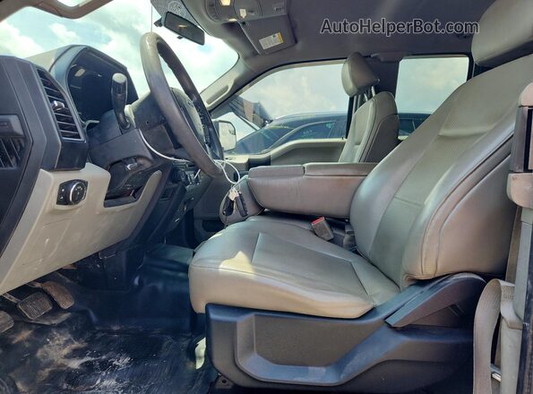 1FTEX1CG0GKF56162 2016 FORD F150 White Widok wnętrza z przodu