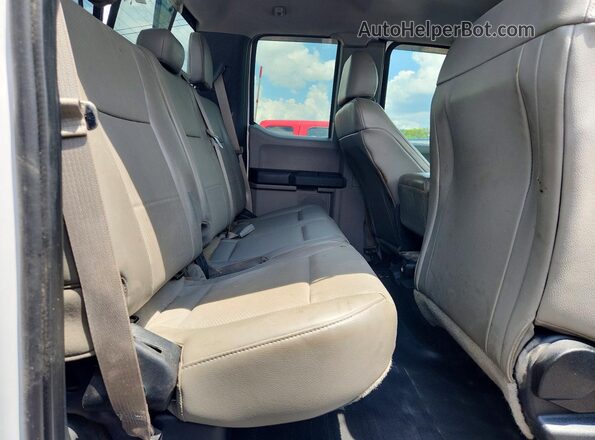 1FTEX1CG0GKF56162 2016 FORD F150 White Widok tylnych siedzeń