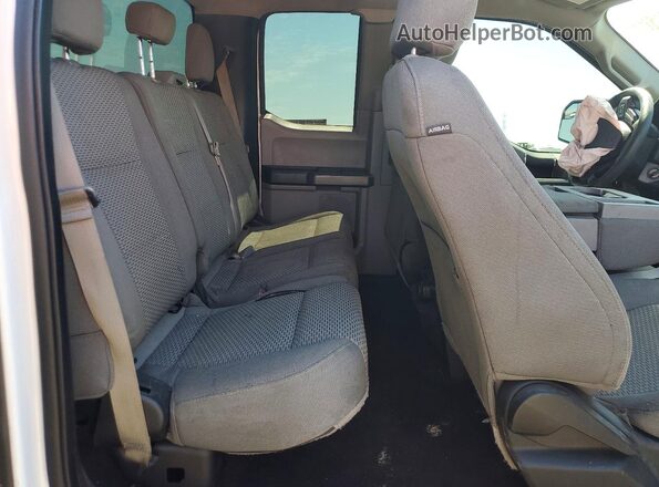 1FTEX1CG0HFA48199 2017 FORD F150 Белый Вид задних сидений