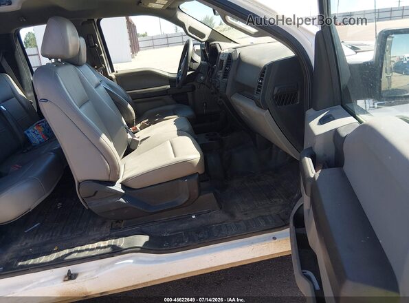 1FTEX1CP1KKD85365 2019 FORD F150 White Widok wnętrza z przodu