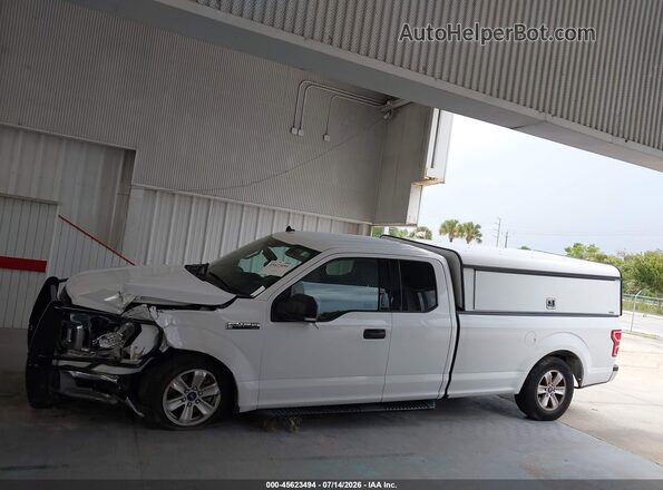 1FTEX1CP2KKC43493 2019 FORD F150 White Widok wnętrza 360 stopni