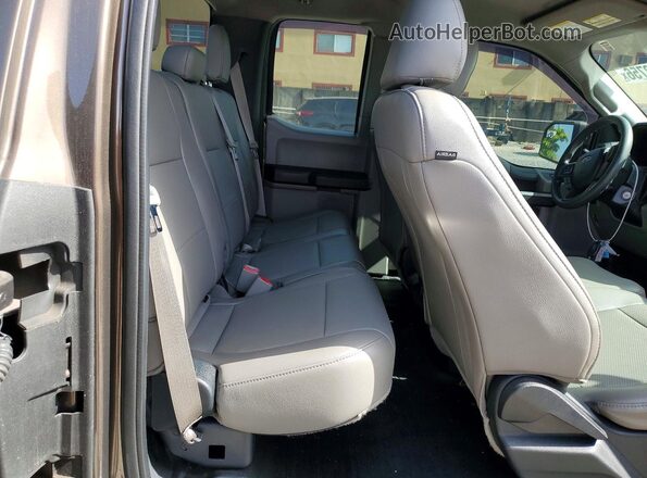 1FTEX1CP3GFA09203 2016 FORD F150 Brown Vista de los asientos traseros