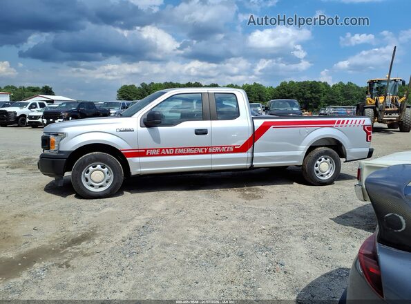 1FTEX1CP4JKE67637 2018 FORD F150 Silver Vista interior de 360 grados