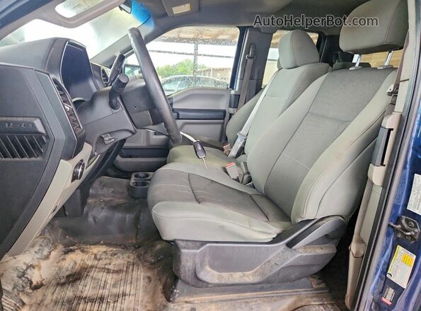 1FTEX1CP4JKE94627 2018 FORD F150 Синий Вид салона спереди