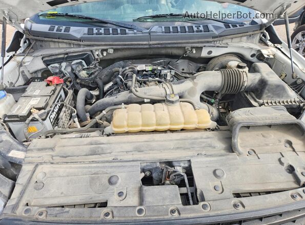 1FTEX1CP6LKD35661 2020 FORD F150 White Vista de los asientos traseros