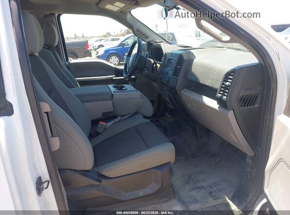 1FTEX1CP7JKE41064 2018 FORD F150 White Front interior view
