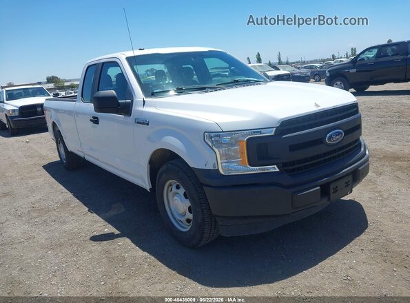 1FTEX1CP7JKE41064 2018 FORD F150 White Front view