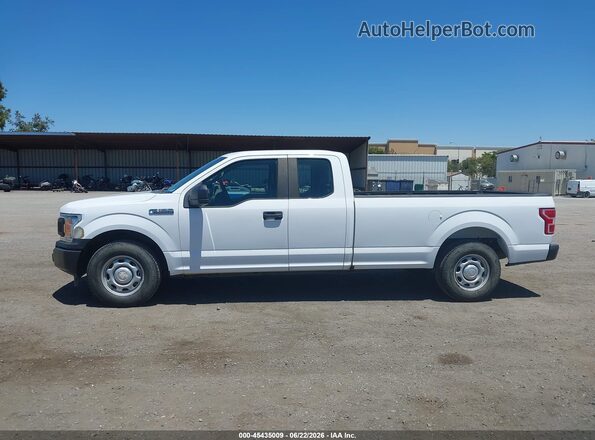 1FTEX1CP7JKE41064 2018 FORD F150 White 360 interior view