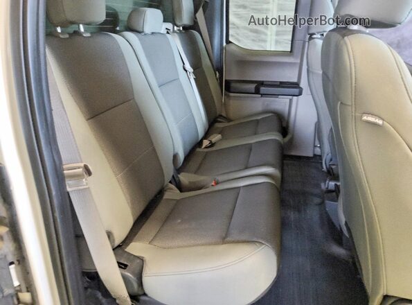 1FTEX1CP7JKE87316 2018 FORD F150 Белый Вид задних сидений