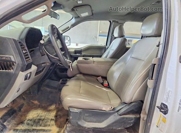 1FTEX1CP7KKC08075 2019 FORD F150 Белый Вид салона спереди