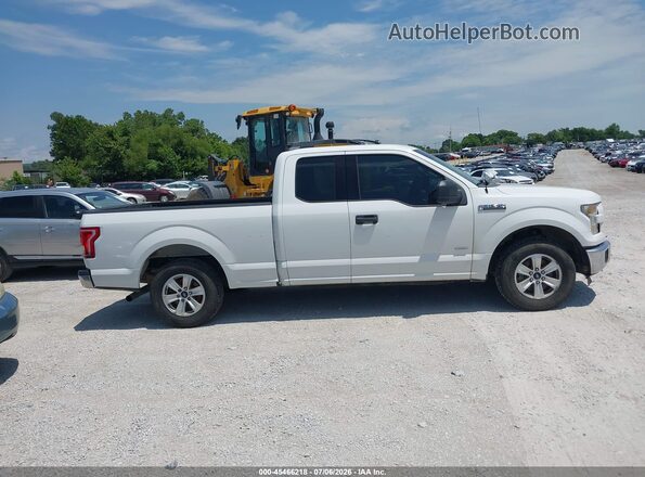 1FTEX1CP9GFC89872 2016 FORD F150 Белый Вид задней части салона