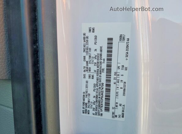 1FTEX1CP9JKE74700 2018 FORD F150 White Vista del compartimento del motor
