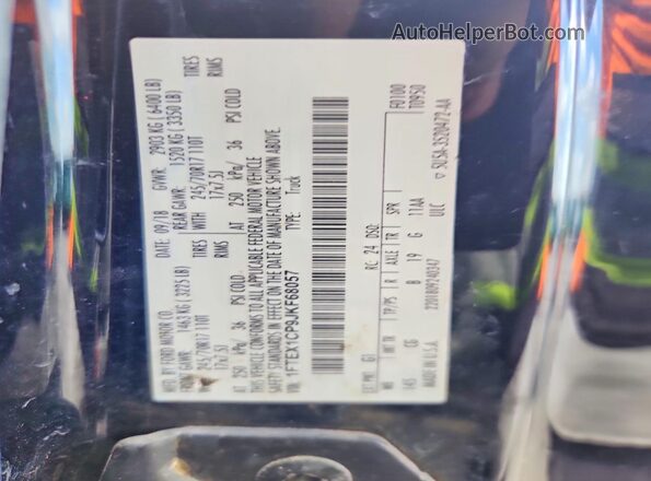 1FTEX1CP9JKF68057 2018 FORD F150 Black Vista del compartimento del motor