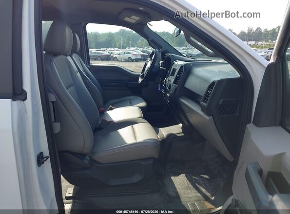 1FTEX1E59KKE40995 2019 FORD F150 Белый Вид салона спереди
