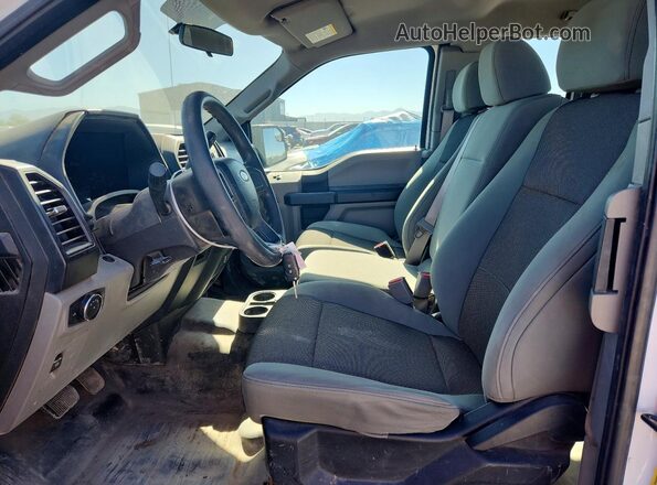1FTEX1E86HKD76966 2017 FORD F150 Белый Вид салона спереди