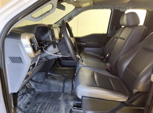 1FTEX1EB4MKD57077 2021 FORD F150 White Вид салону спереду