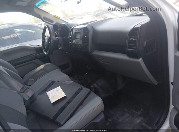 1FTEX1EBXJFD71344 2018 FORD F150 Белый Вид салона спереди