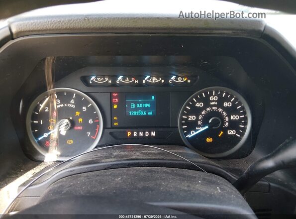 1FTEX1EP0JKG01380 2018 FORD F150 Maroon Widok tylnych siedzeń