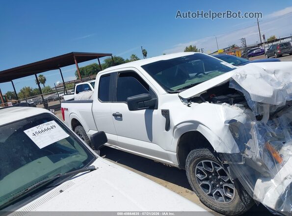 1FTEX1EP0PKF53520 2023 FORD F150 White Vista interior trasera