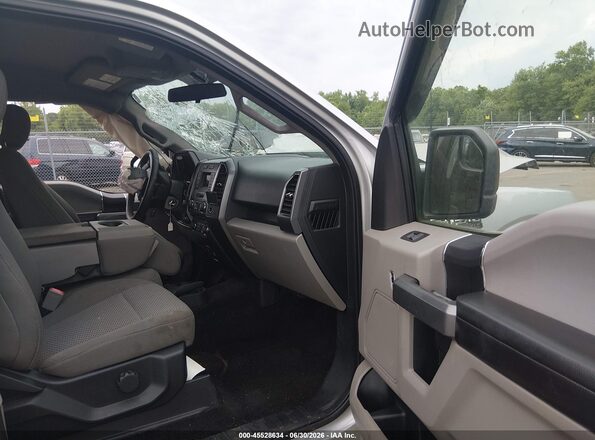 1FTEX1EP1JFA53382 2018 FORD F150 Silver Vista interior delantera