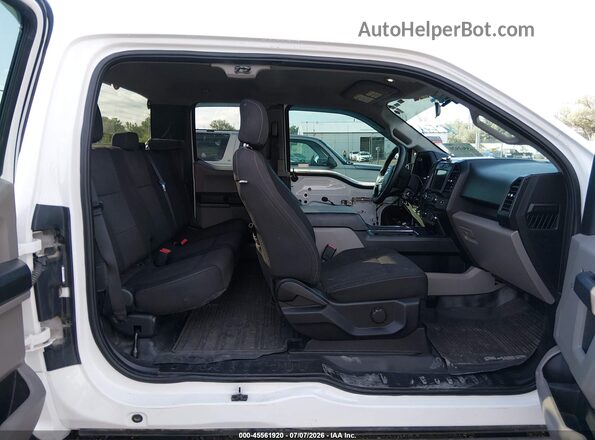 1FTEX1EP2HKD25987 2017 FORD F150 White VIN კოდის სტიკერის ხედი