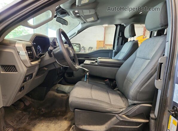 1FTEX1EP2NFC45867 2022 FORD F150 Серый Вид салона спереди