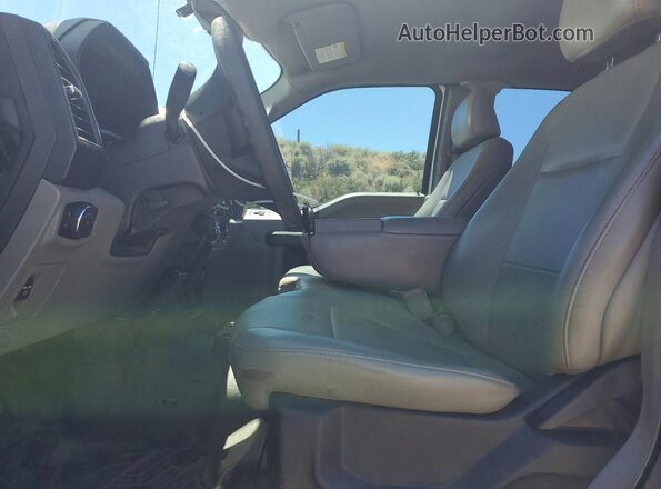 1FTEX1EP4JKD60567 2018 FORD F150 Белый Вид салона спереди