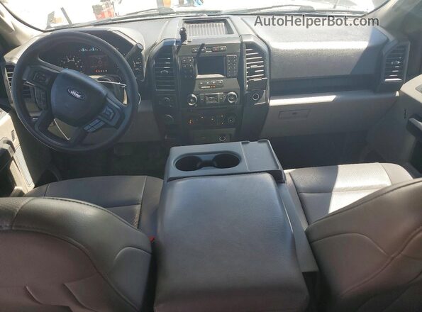 1FTEX1EP4JKD60567 2018 FORD F150 Белый Вид панели приборов