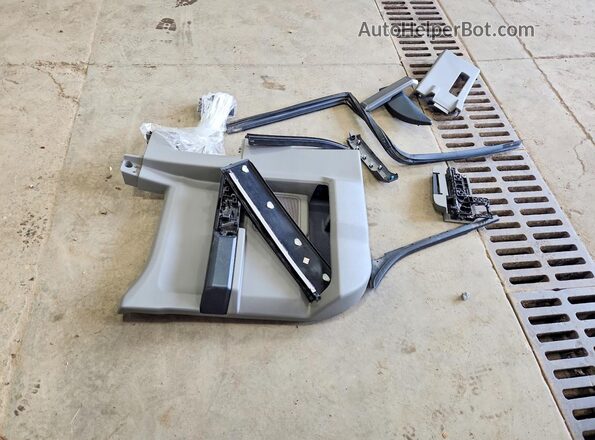1FTEX1EP5GFC07410 2016 FORD F150 White Engine compartment view