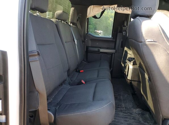 1FTEX1EP5HFA38913 2017 FORD F150 Белый Вид задних сидений