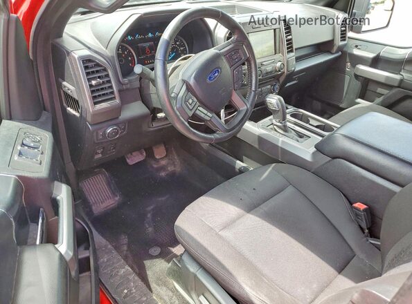 1FTEX1EP7JFE75107 2018 FORD F150 Red Вид панелі приладів