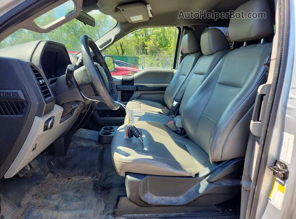 1FTEX1EP7KFA30822 2019 FORD F150 Silver Vista interior delantera