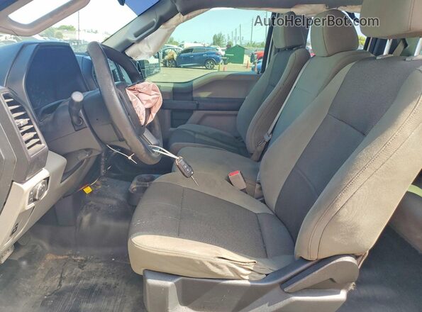 1FTEX1EP8HKC10486 2017 FORD F150 White Вид салону спереду
