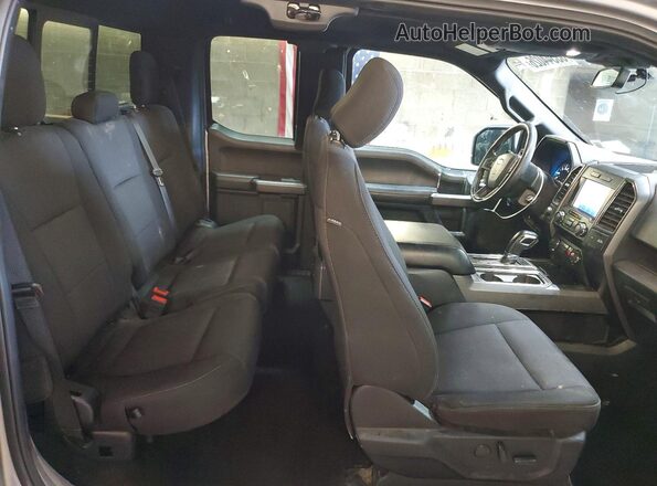 1FTEX1EPXLKF45399 2020 FORD F150 Silver Rear seats view