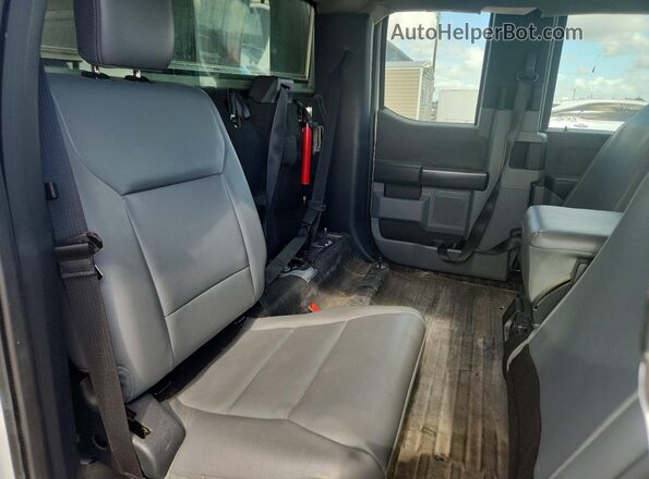 1FTEX1LP1RKE70829 2024 FORD F150 White Rear seats view