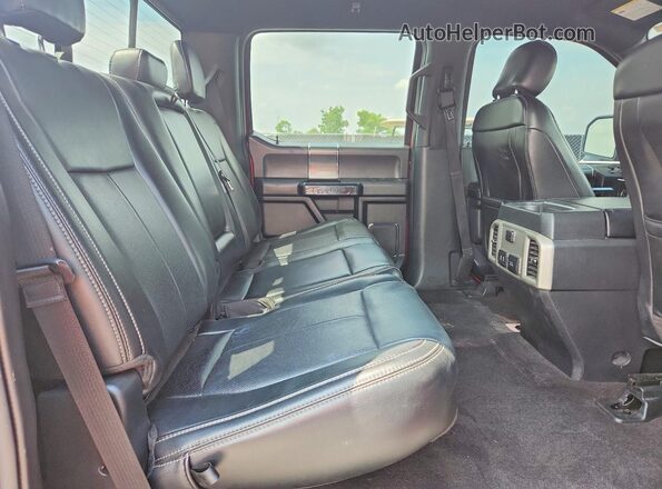 1FTFW1C13KFC96747 2019 FORD F150 Red Հետևի նստատեղերի տեսք