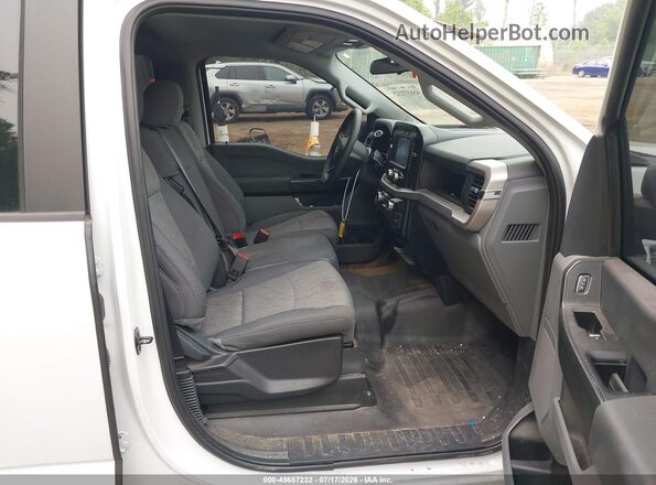 1FTFW1CD2PFB48929 2023 FORD F150 White Вид салону спереду