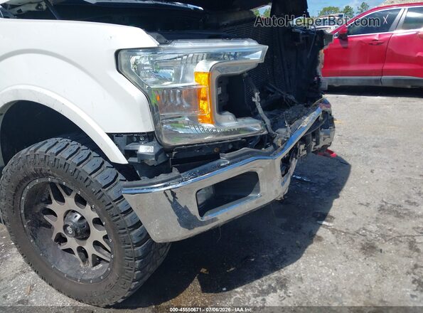 1FTFW1E19JFD49463 2018 FORD F150 White Widok z przodu
