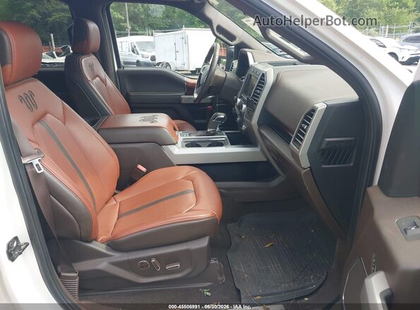 1FTFW1E49KFC74775 2019 FORD F150 White Вид салону спереду