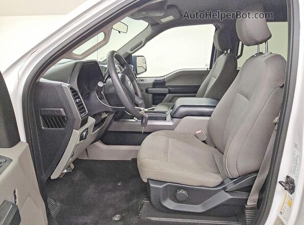 1FTFW1E52JKF15591 2018 FORD F150 White წინა სალონის ხედი