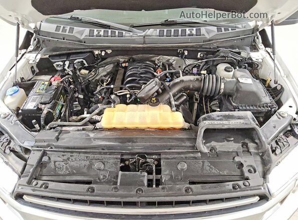 1FTFW1E52JKF15591 2018 FORD F150 White უკანა სალონის ხედი