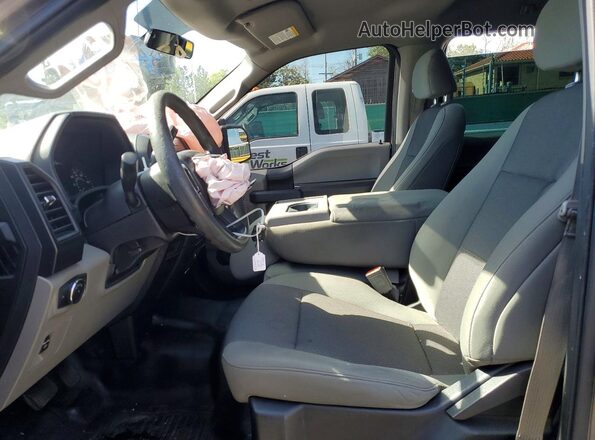 1FTFW1E53JKC88587 2018 FORD F150 Коричневый Вид салона спереди