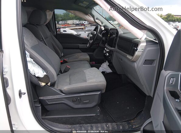 1FTFW1E54NFB09679 2022 FORD F150 Белый Вид салона спереди